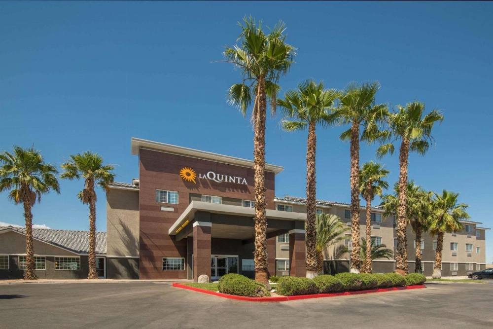 La Quinta Inn & Suites by Wyndham Las Vegas Nellis Main image